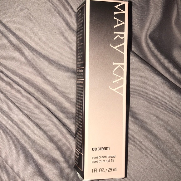 MARY KAY CC CREAM - Picture 1 of 5